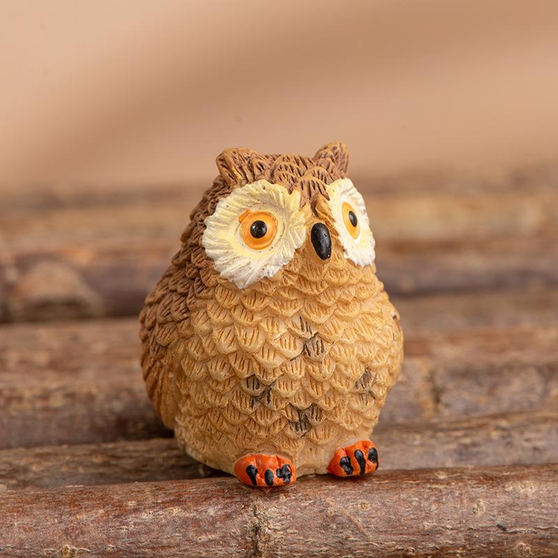 Miniature Cartoon Simulation Owl Figurine Realistic Resin Bird Decoration Cute Kawaii Collectible Home Desktop Figurines
