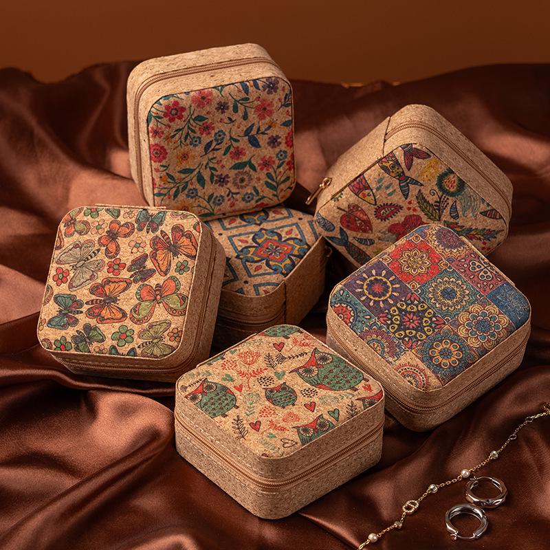 Retro Light Luxury Portable Jewelry Storage Box for Rings & Necklaces