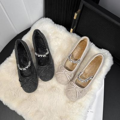 The Inner Height Increases, the Small Man Wears Bow-tie Fluffy Shoes, and the Outer Wear Velvet Rhinestone Mary Jane Ballet Single