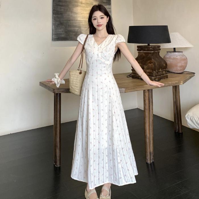 Women s Summer Pastoral Floral Print Dress - Short Sleeve, High-End Waist-Cinched, Sweet Resort Style. M