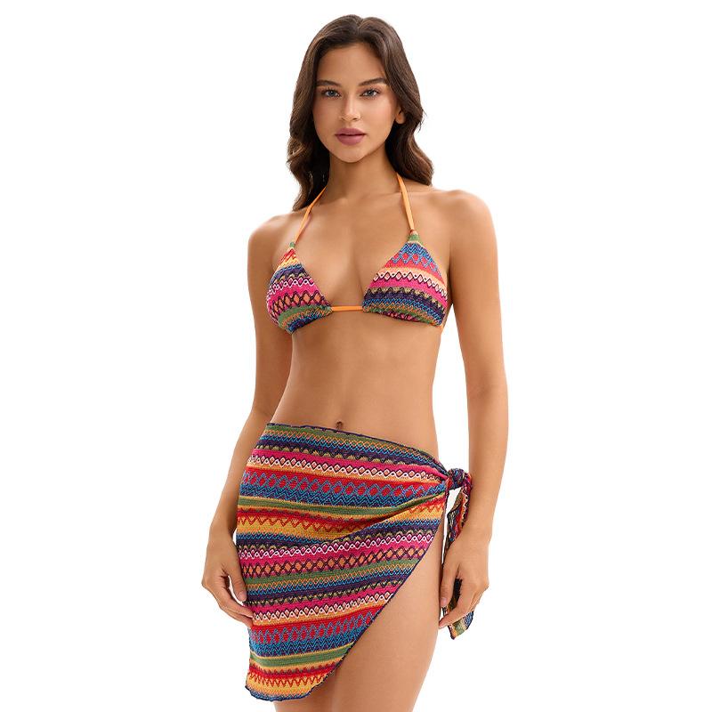 Three-piece bikini swimsuit women s European and American sexy backless triangular split swimsuit wholesale S
