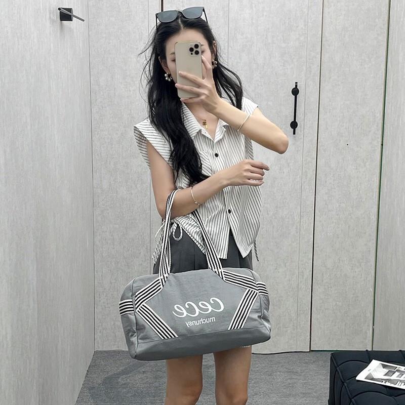 

Li Shen Le Jie Sports Travel Shoulder Bag High School
