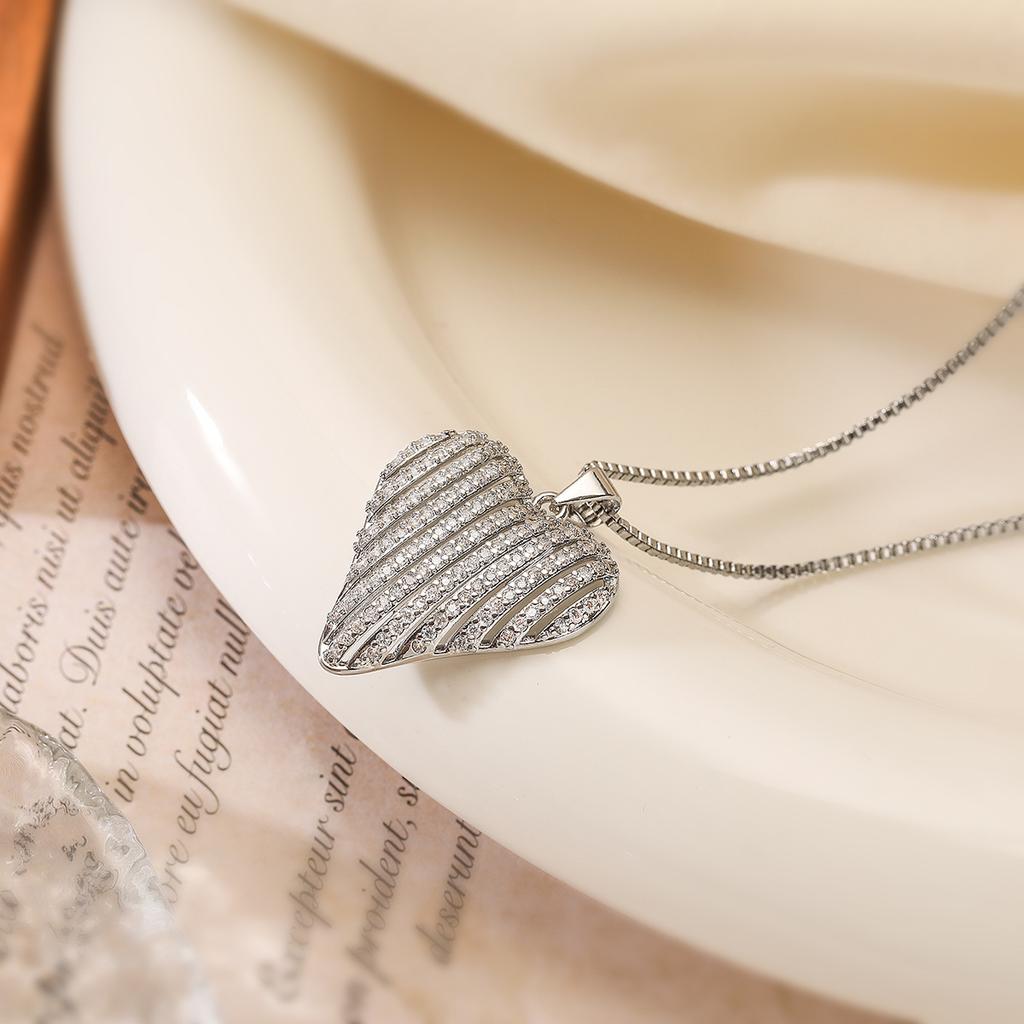 Mafisar Non-Fading Gold Color 316L Stainless Steel Party Jewelry Shiny AAA CZ Zircon Heart Pendants Necklaces For Women