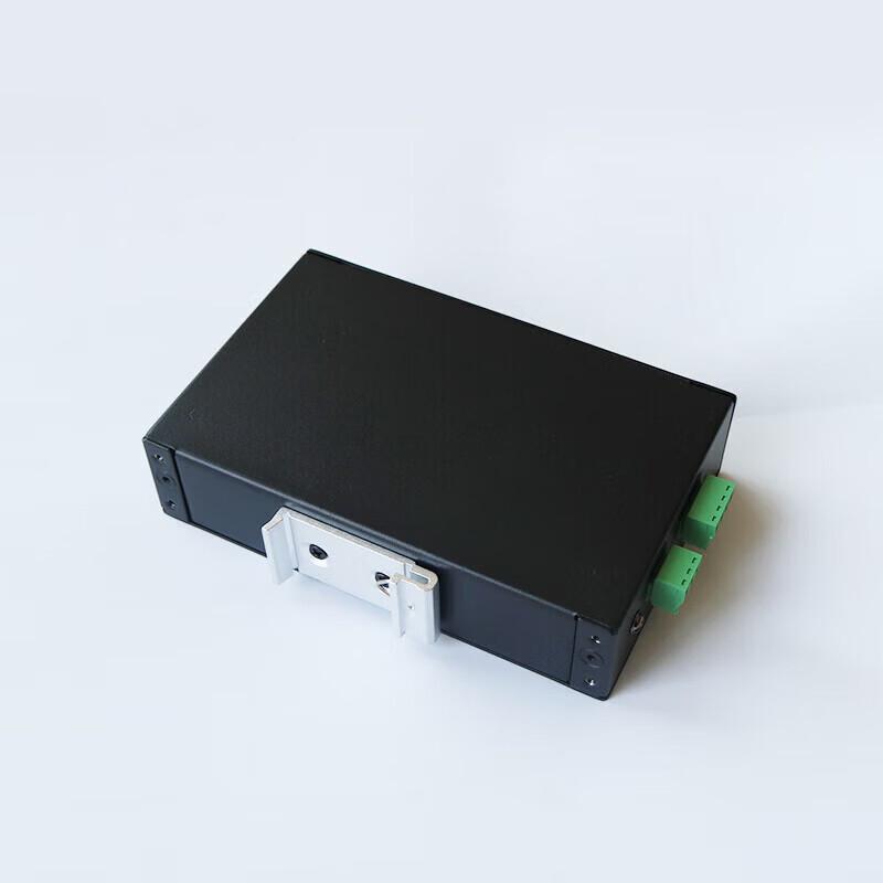 Hikvision Fiber Optic Transceiver CN Plug (adapter Included)