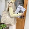 01 Large Capacity Shoulder Tote Bag Quilted Gourd Portable Commuter Bag Autumn and Winter Hand Bag Women