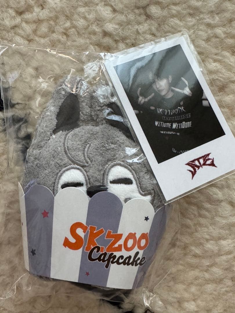 

[USED] Hand Towel - Wolf Chan Stray Kids Trading Card Included