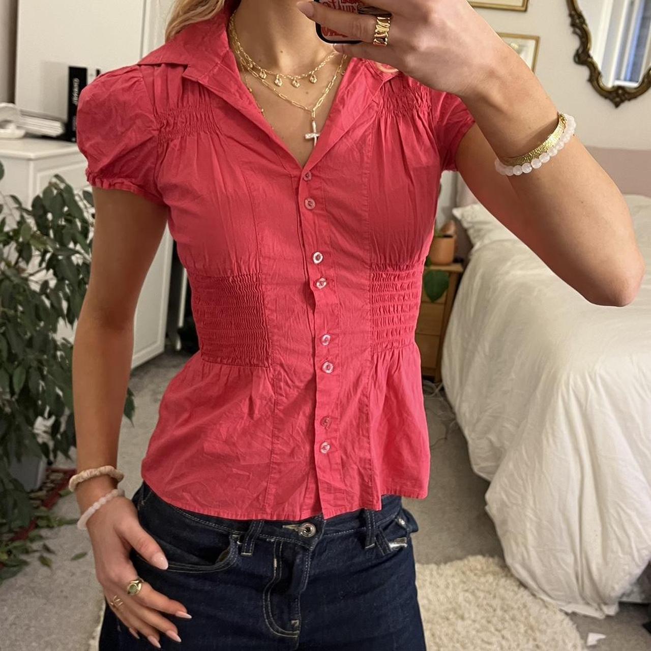 

Женская красная рубашка поло с присборенной талией - Летняя приталенная с деталями на пуговицах Large красный