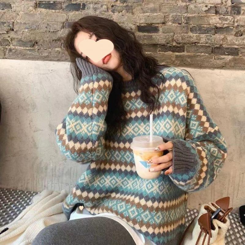 Women's Knitted Sweater Retro Niche Sweater Style Autumn and Winter Knitted Sweater