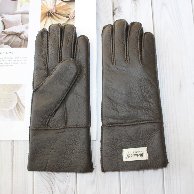 

New winter women s sheepskin fur gloves Thickened warm wool lining windproof leather driving gloves One Size