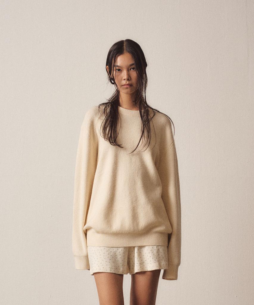 EZIO WOMEN W Soft Filling Round Knit_Ivory