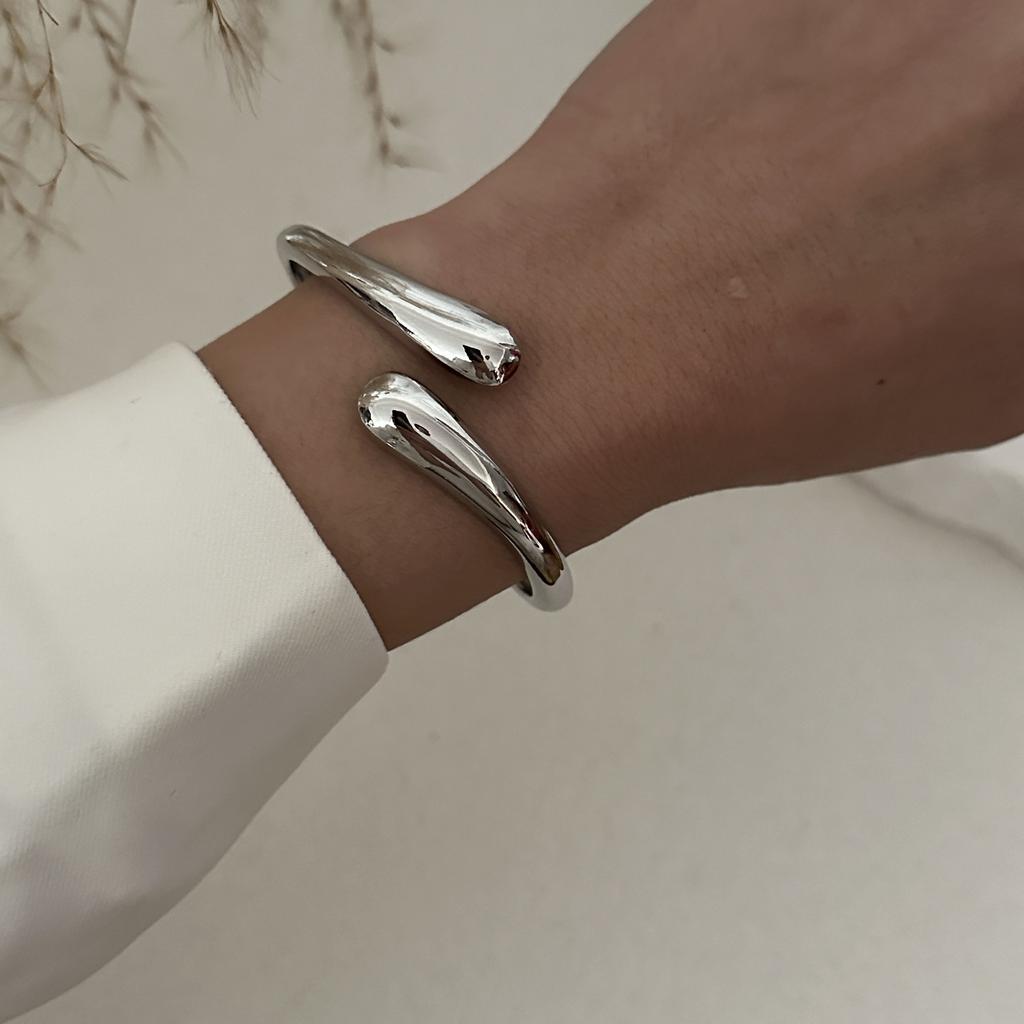 Thick Hip Hop Metal Cuff Wide Bangles for Women Exaggerated Irregular Gold Color Glossy Water Drop Bracelets Steampunk Jewelry