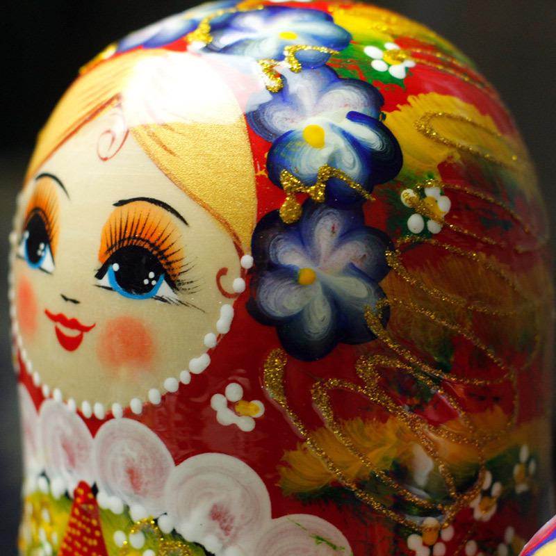 Wooden Painted Russian Nesting Dolls: 5, 7, 10, or 15 Layer Craft Toy & Souvenir