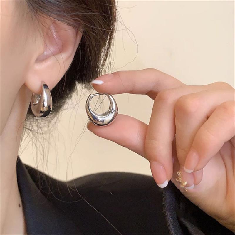 Kadın için Moda Metal Damla Küpeler Vintage Halkalı Küpe Trendi Klasik Parti Düğün Kolye Takı Hediye