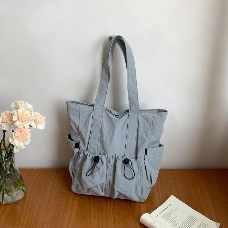 

2026 New Style Contrasting Color Splicing Multi-pocket Tote Bag Women s Casual Large-capacity Nylon Shoulder Commuter синий