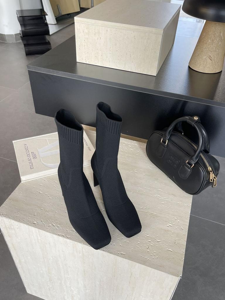 Bottes chaussettes à talons hauts à talons épais à bout carré pour femmes automne et hiver 2025 nouvelles bottes élastiques tricotées bottes en laine mi-mollet slim pour femmes