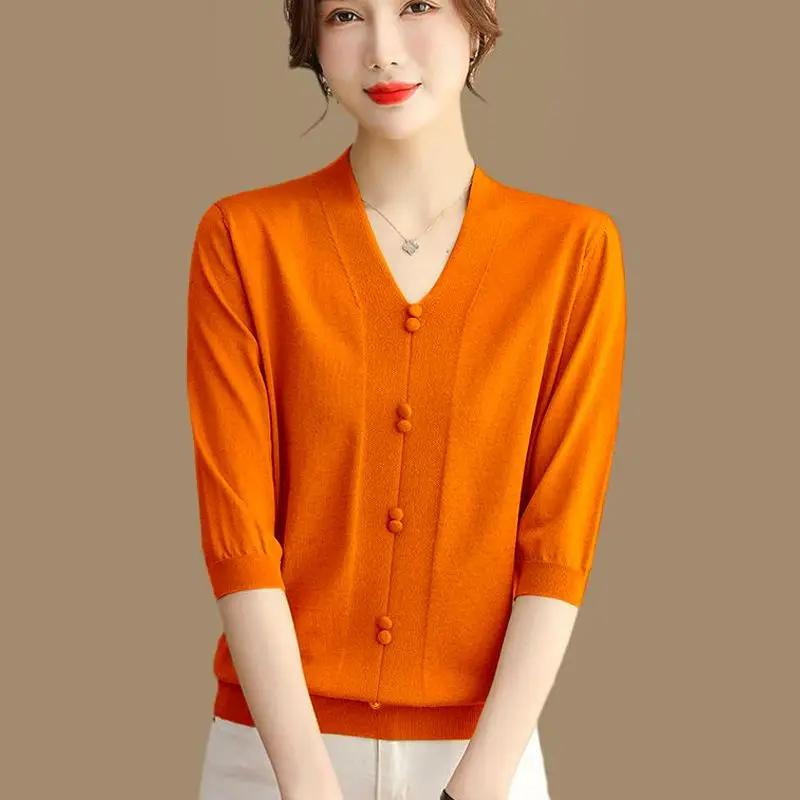 Spring Autumn Women's V-Neck Knit Top Half Sleeve Slim Casual Blouse