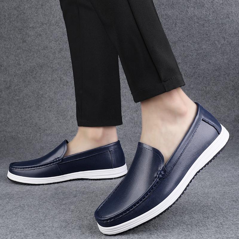 Four Seasons Retro English Style Men's First Layer Leather Crocodile Pattern Flats Shoes Fashionable Business Shoes