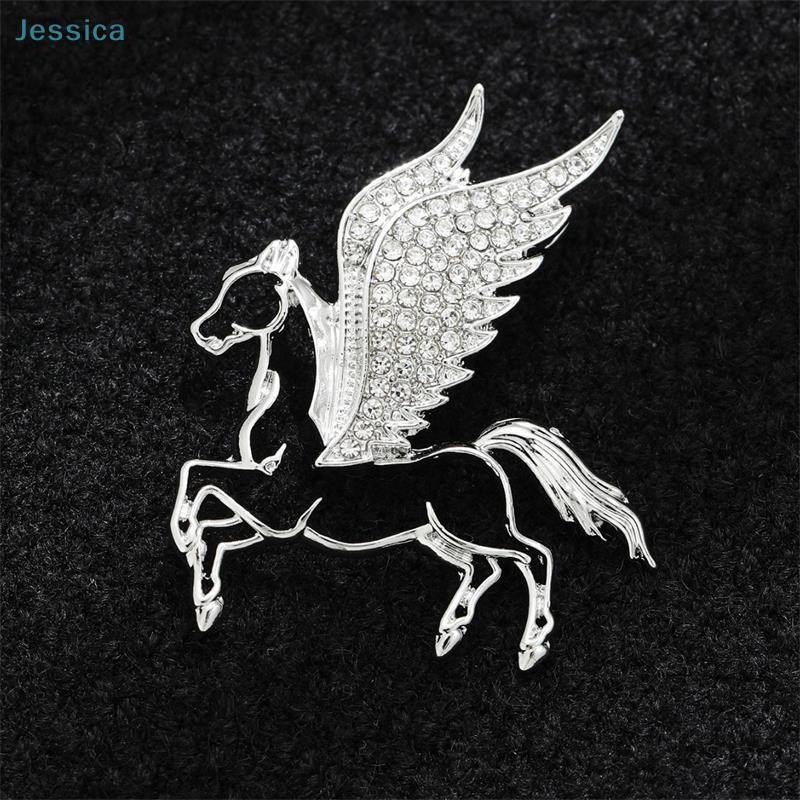 Hollow Out Horse With Zircon Wing Brooches For Women Men Fashion Gold Color Flying Steed Pins Party Lapel Coat Jewelry Gift