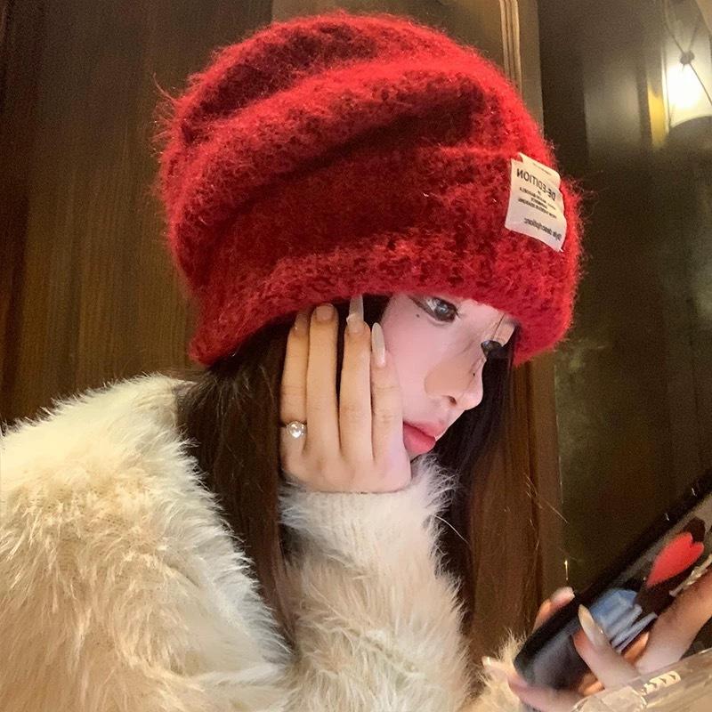 

Вязаная шапка женская зимняя шапка большого обхвата головы, показывающая маленькое лицо, теплая шапка-бини, шерстяная шапка с защитой ушей на осень и зиму Average size (54-60cm) красный