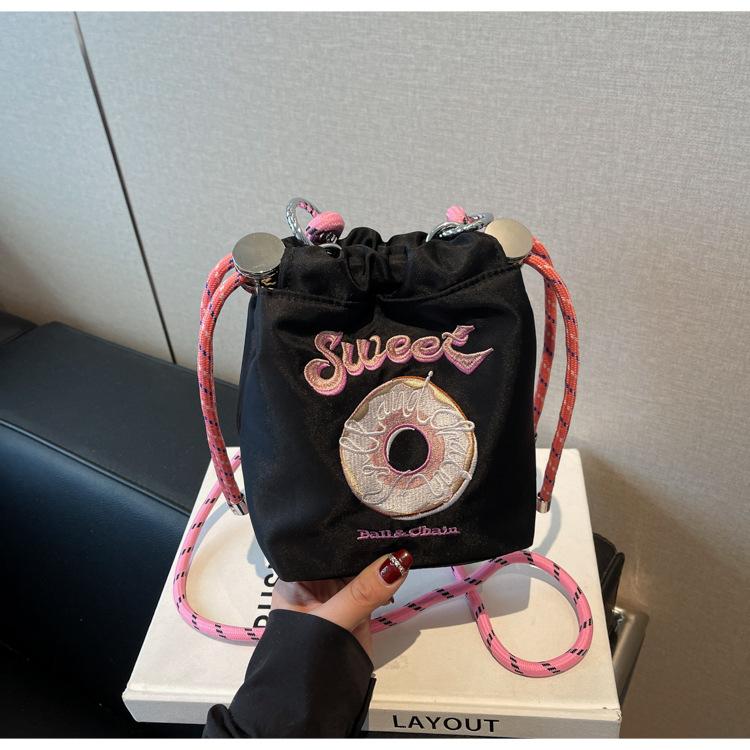 Eco-friendly shopping bag cute cloth bag embroidered flower donut girl handbag oblique span tote bag