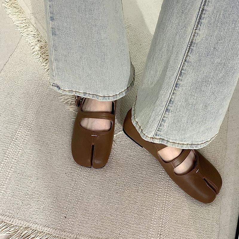 Mode Luxe Féminin Étrange Chaussures d'Orteil Ballerines Femmes Chaussures Mary Janes Sangle à Boucle Mode Ballerines Plates Peu Profondes pour Dames Avec Chaussures