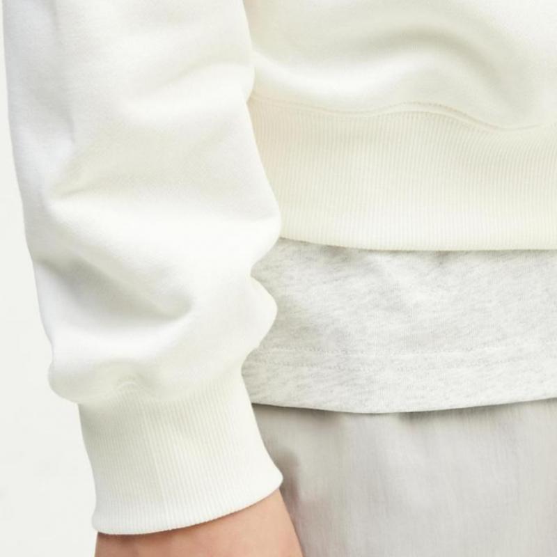 New Balance Women Small Logo Sweatshirt Nbnce2s042