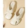 A New Style of Flat-bottomed Soft-soled Bean Shoes for Women with A Shallow Opening
