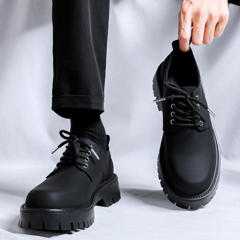 Leather shoes men's new black casual fashion versatile leather shoes soft sole big head thick sole small leather shoes 2235-R