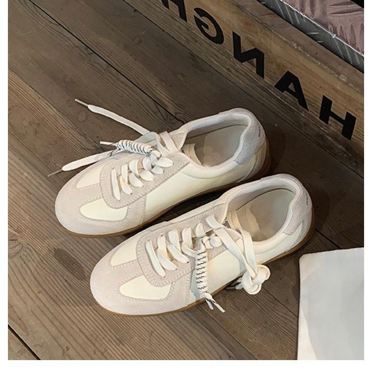 

Grape mother autumn new wear high-end temperament soft-soled sports shoes 2025 fashion retro moral training shoes versatile 40 бежевый