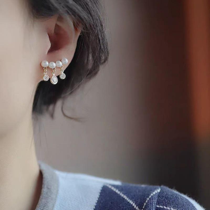 Elegant Zircon Pearl Earrings: French Retro Luxury Studs for Women