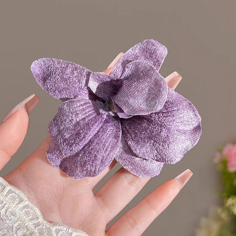 Realistic Orchid Flower Hair Clip Elegant Vacation Photoshoots Props Loose Hair Hairpin Side Clip for Bangs for Women Girls
