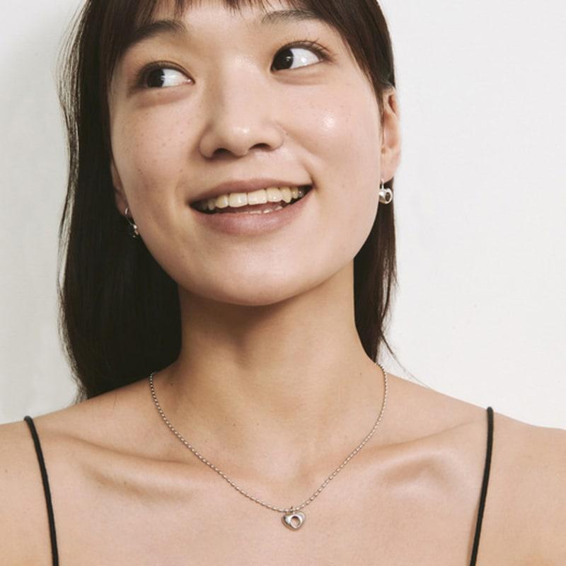 

hotdew [925 silver] Tiny hole heart necklace one