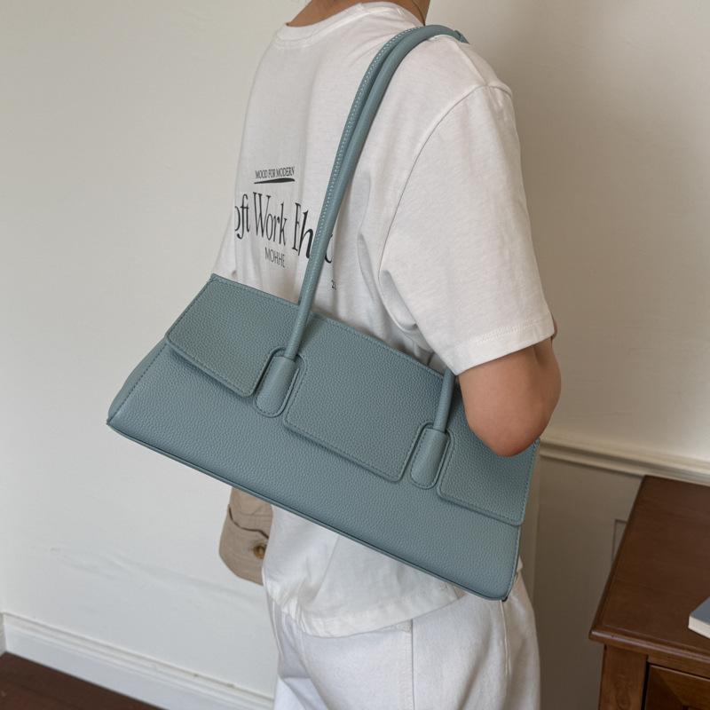 Retro simple portable shoulder bag women's bag autumn and winter new commuter niche underarm baguette bag
