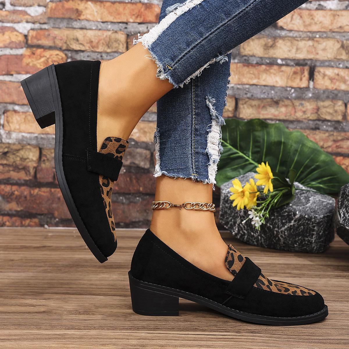

Однотонные туфли большого размера с леопардовым принтом, модные однотонные туфли, темпераментные, универсальные, замшевые женские туфли 43 чёрный