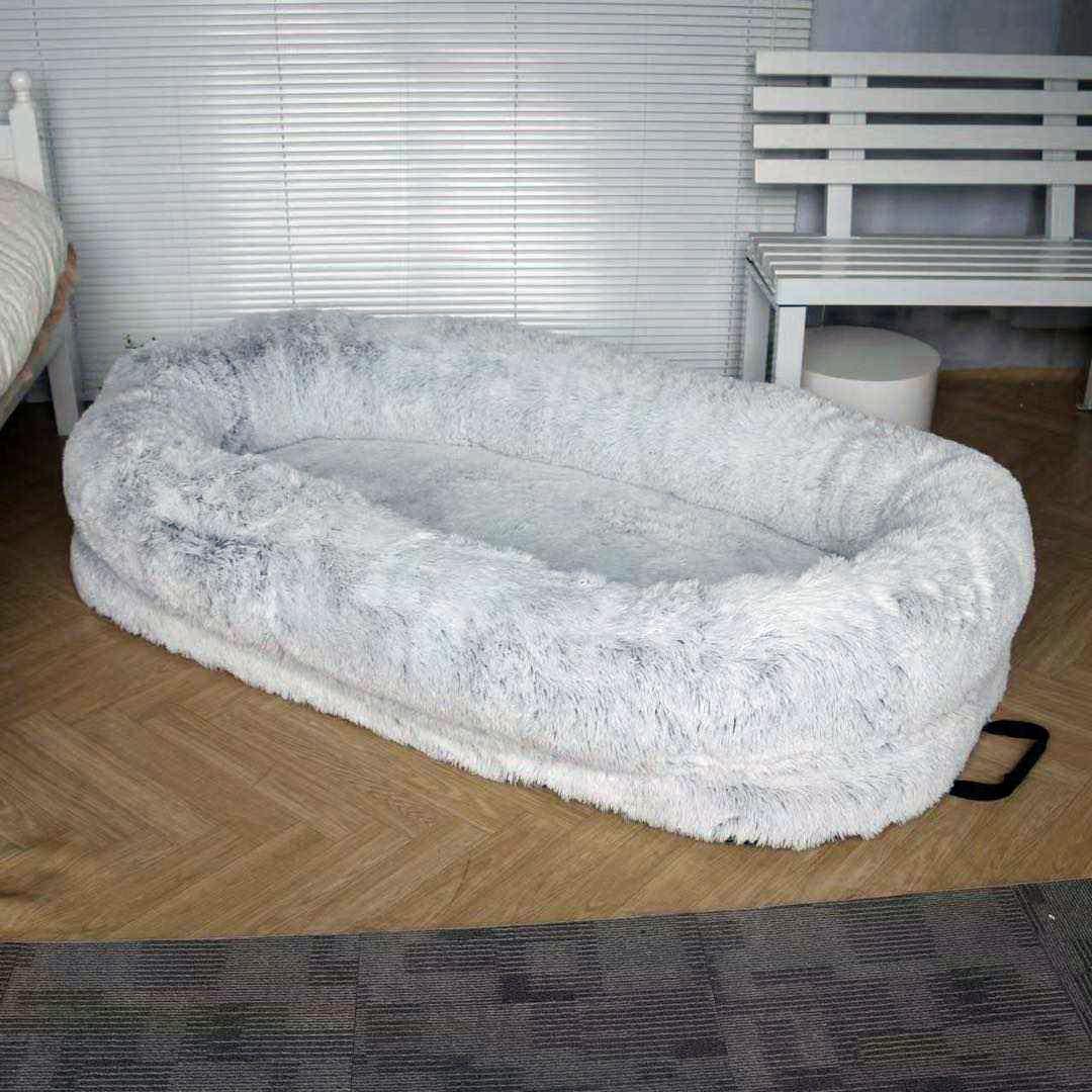 Luxury Plush Solid Pattern Dog Bed