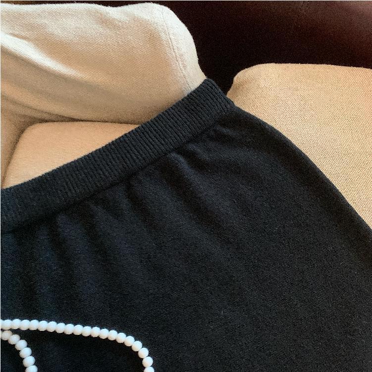 Women's High-Waisted Elastic Waist Gray Knit Skirt - Autumn/Winter 2025 Hip-Hugging A-Line Style