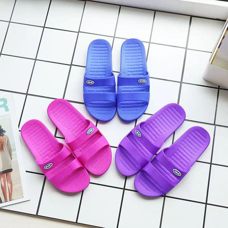 

Летние домашние тапочки пластиковые прохладные тапочки женские для ванной комнаты нескользящие с мягкой подошвой новые тапочки с прилавка не доставляются бесплатно. 37-42 (excluding postage)