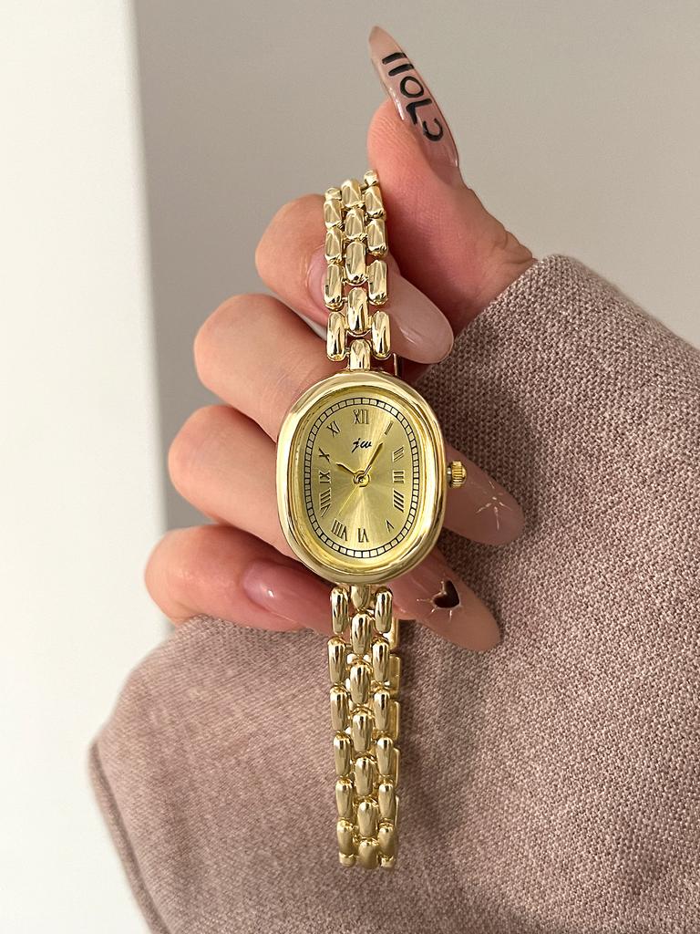 Ladies' Watches are simple niche high Aesthetic Artistic Versatile Oval Shaped Female Fashionable Quartz Clock Wristwatches