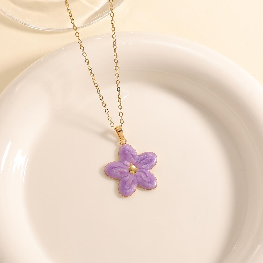 Stylish and Elegant Alloy Flower Pendant Necklace Earrings Set Women's Atmosphere High Sense Fashion Versatile