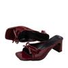Novos Sapatos de Salto Alto, Chinelos, Sapatos Femininos, Bico Quadrado, Salto Grosso, Sandálias de Um Ombro para Uso Externo