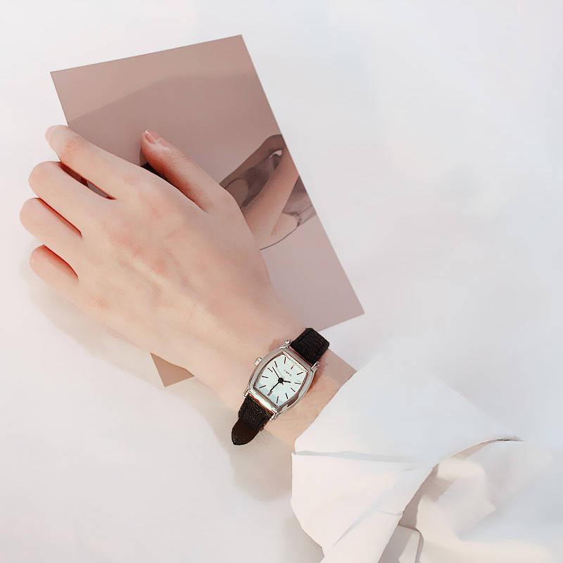 

Модные унисекс женские модные часы квадратные простые высококачественные женские круглые ретро популярные наручные часы Persegi кварцевые часы корейская горячая распродажа Rectangle Black