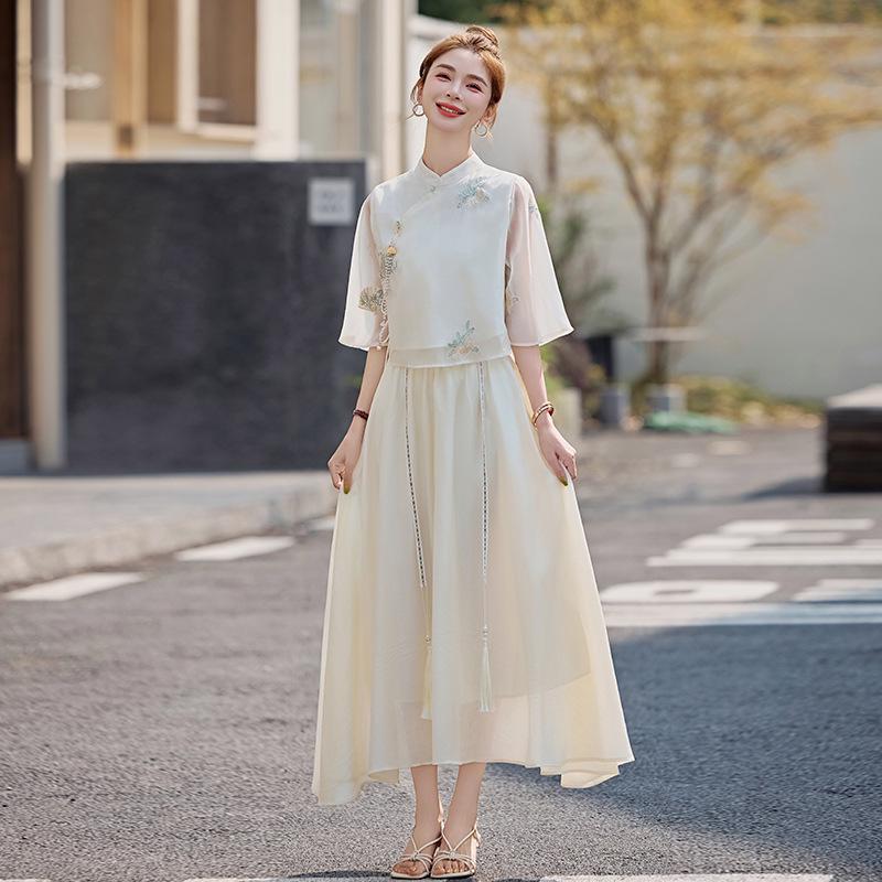 2025 Pretty Summer Ancient-Style Chinese Women's Skirt Set W5825