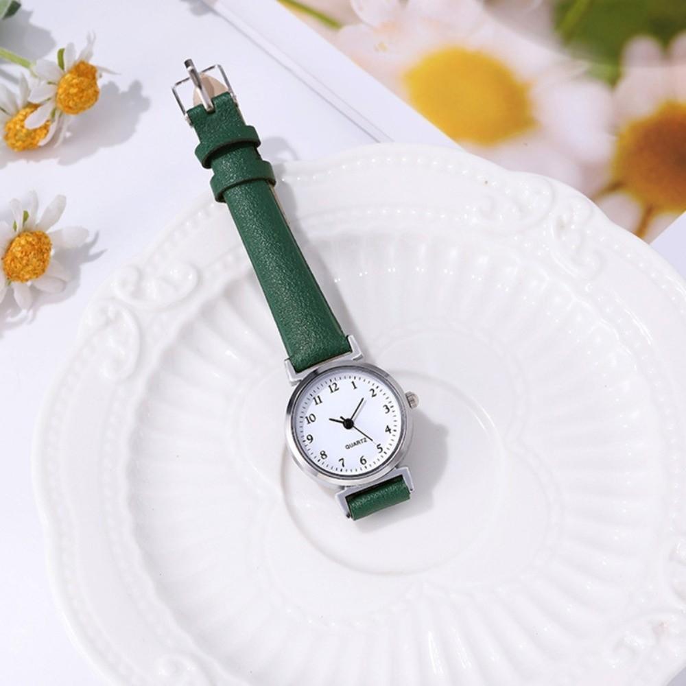 PU Leather Strap Women Watch Round Dial Ladies Wristwatches New Quartz Watch Gifts