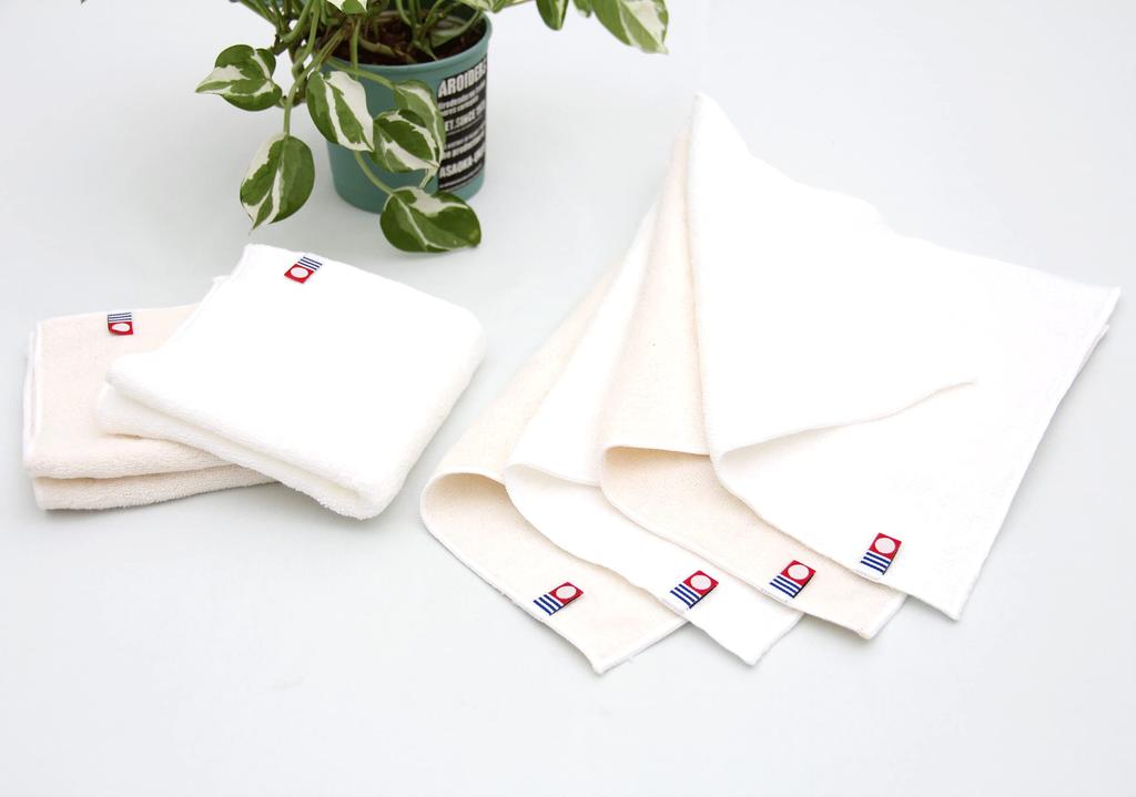 Azuma Shoji Mineral BB Cream Tabibijin 40g X 3 Bottles Set Towel Handkerchief SPF35/PA+++ [Imabari Included] (plain)