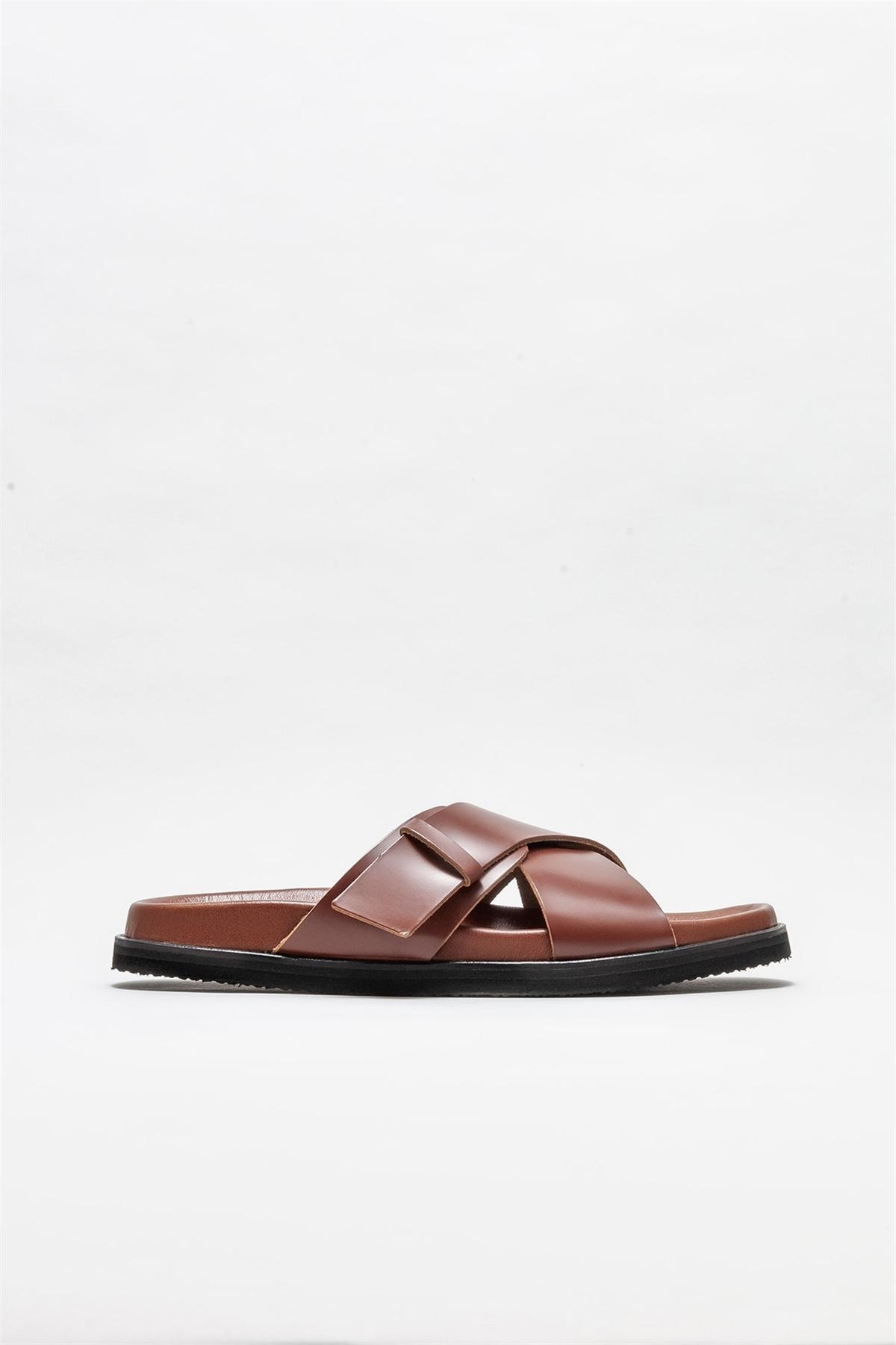 

Коричневые кожаные мужские тапочки 40