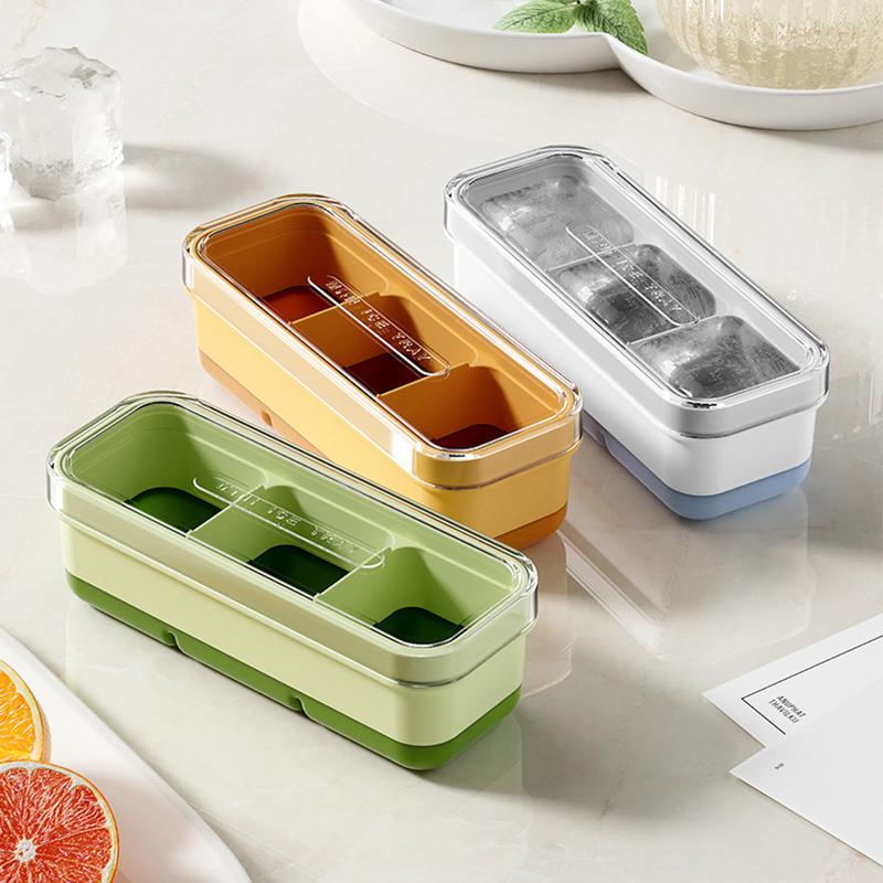 Small Ice Cube Tray Household Ice Box With Lid Soft Bottom Ice Cube Square Mold Bar Pub Whiskey Ice Maker Kitchen Accessories