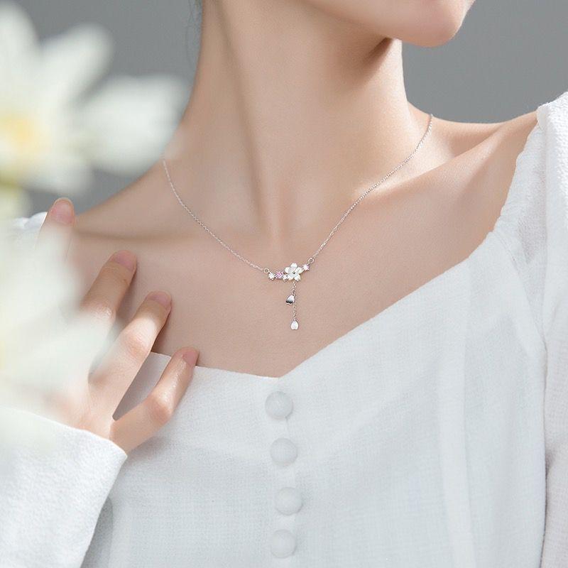 Korean Style Silver-Plated Shell Flower Necklace with Rhinestone Heart Tassel