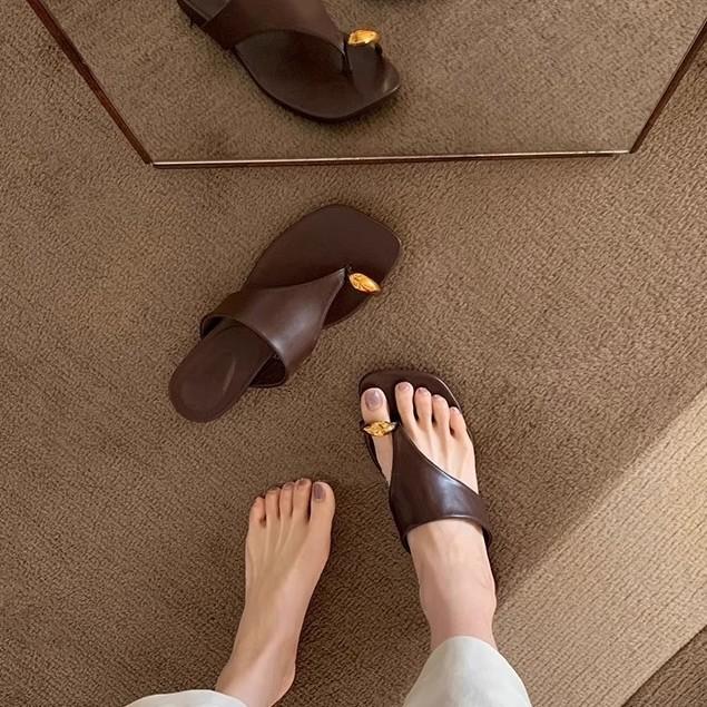 French flat-bottomed set of toe cool slippers for women's 2025 summer new outer wear, toe square head versatile casual open-toe cool slippers