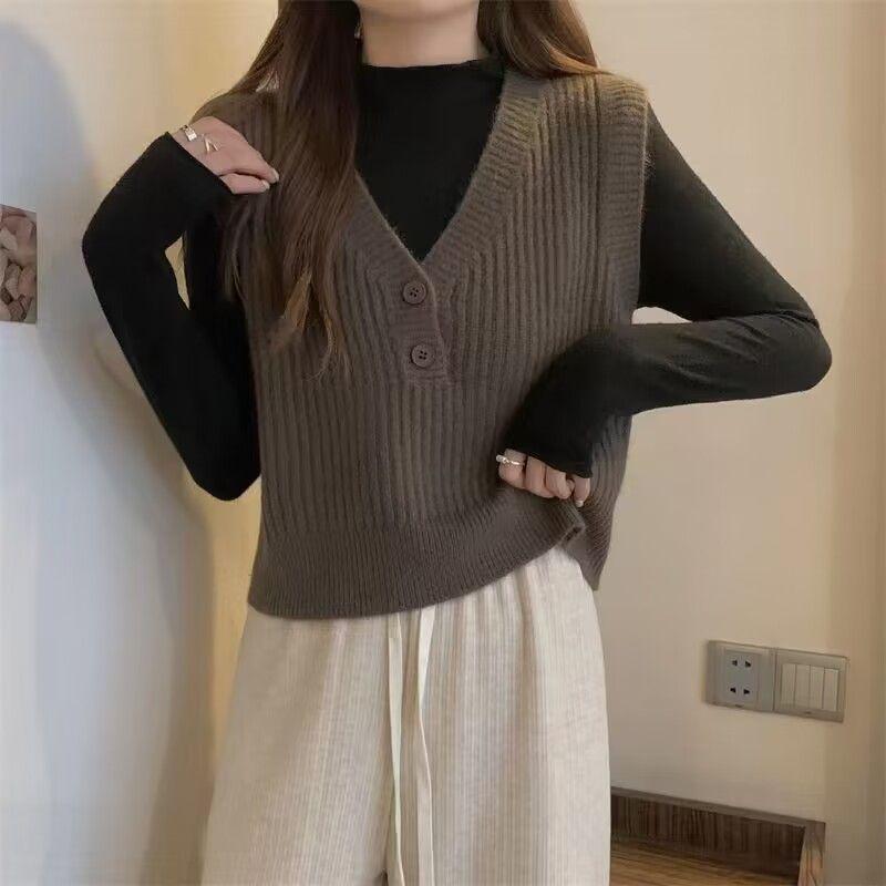 Women's Short Knitted Vest Autumn and Winter Sleeveless V-neck Sweater Retro