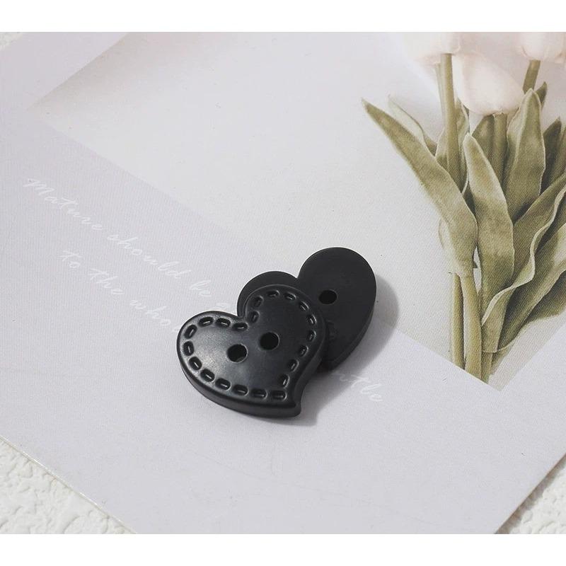 Plastic Peach Heart Buttons for Children's Clothing Women's Sweaters Cardigans Shirts Buttons